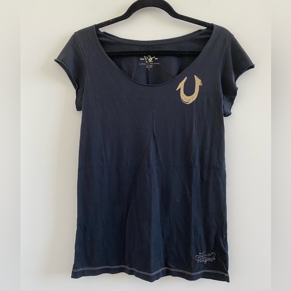 True Religion Black Scoop Neck Y2K Horseshoe T-Shirt Size L New Without Tag